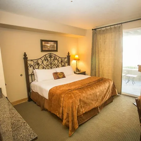 Silverado Lodge With Easy Pool Access